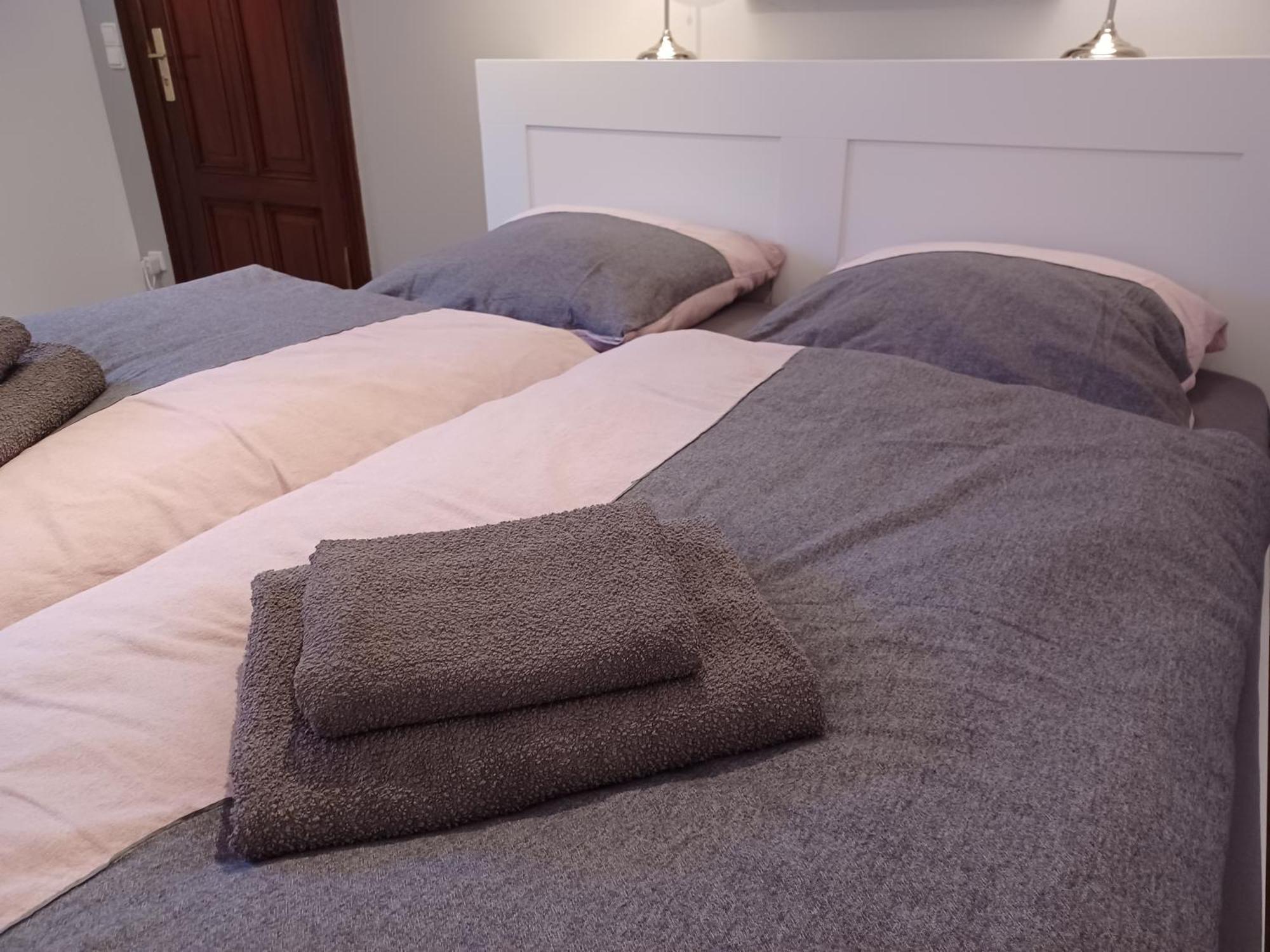 Kleine Galerie Apartment Fuer 3 Mit Kueche Kamin Netflix Parken Und Hofladen Steinhofel Zewnętrze zdjęcie
